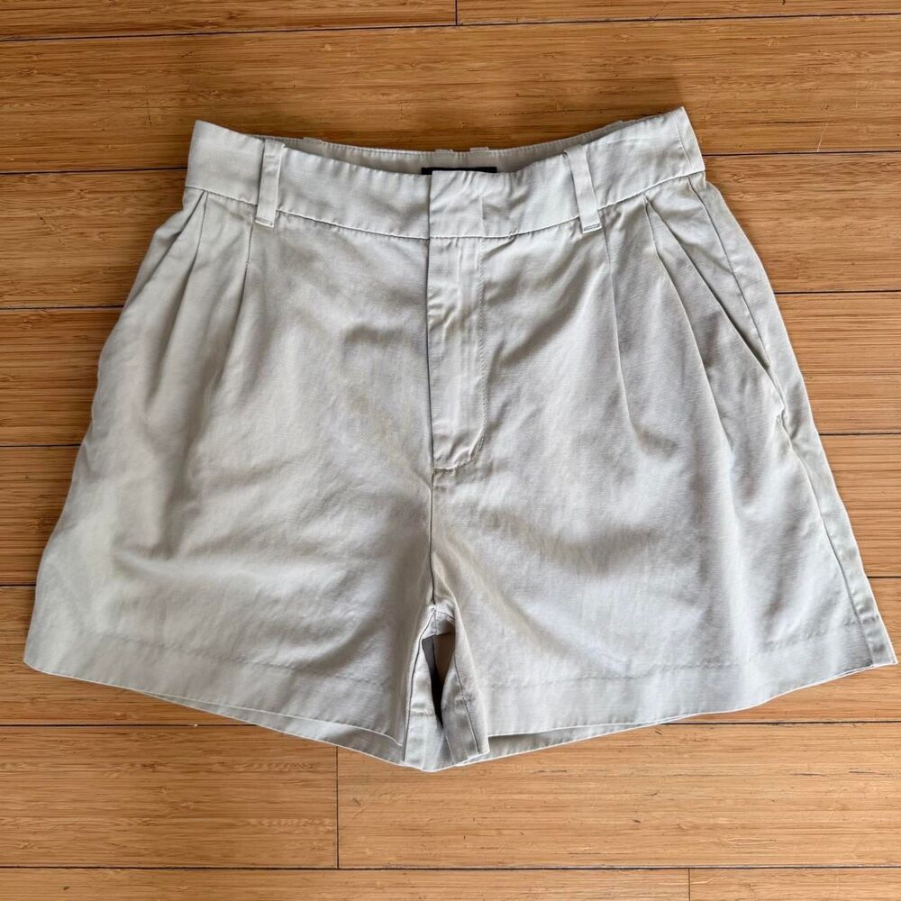 Madewell High Rise Pleated Tailored Shorts Size 2 Beige Khaki Preppy Uniform